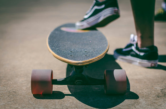 LONGBOARD SAFETY 101: CRUISING WITH CONFIDENCE